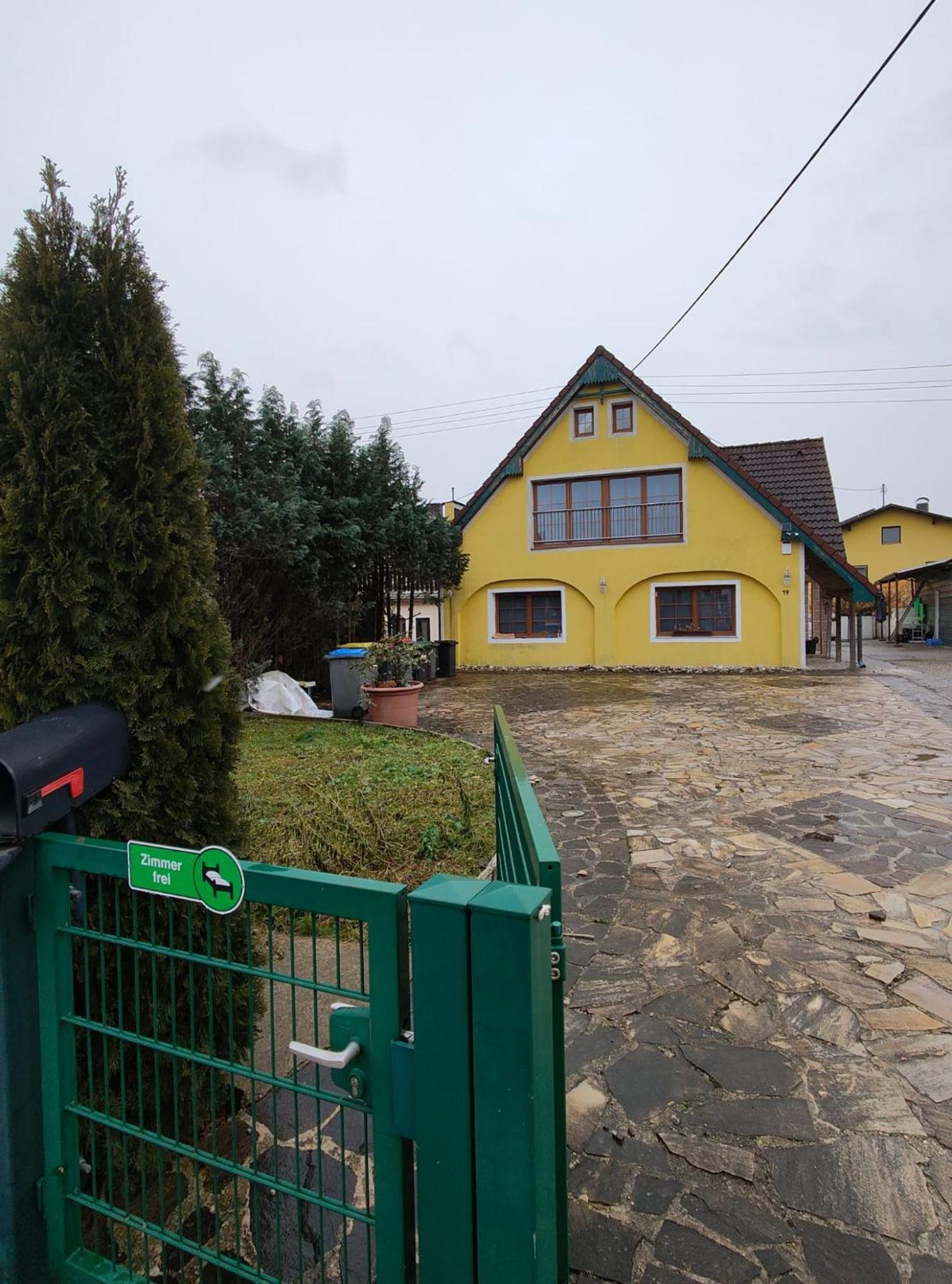 Pension Donaublick Grein 2 In Stifterstrasse19. Lägenhet Exteriör bild
