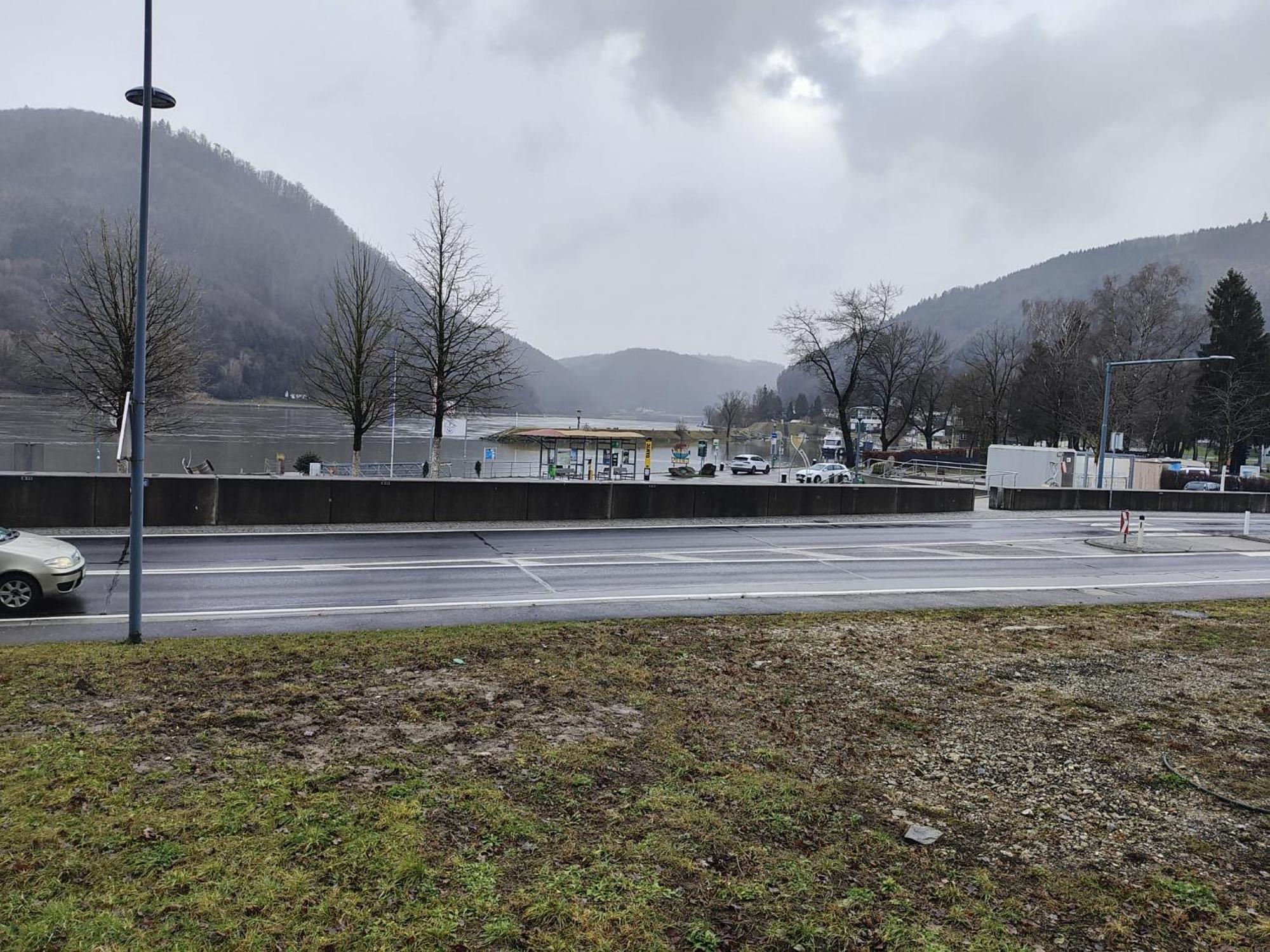 Pension Donaublick Grein 2 In Stifterstrasse19. Lägenhet Exteriör bild