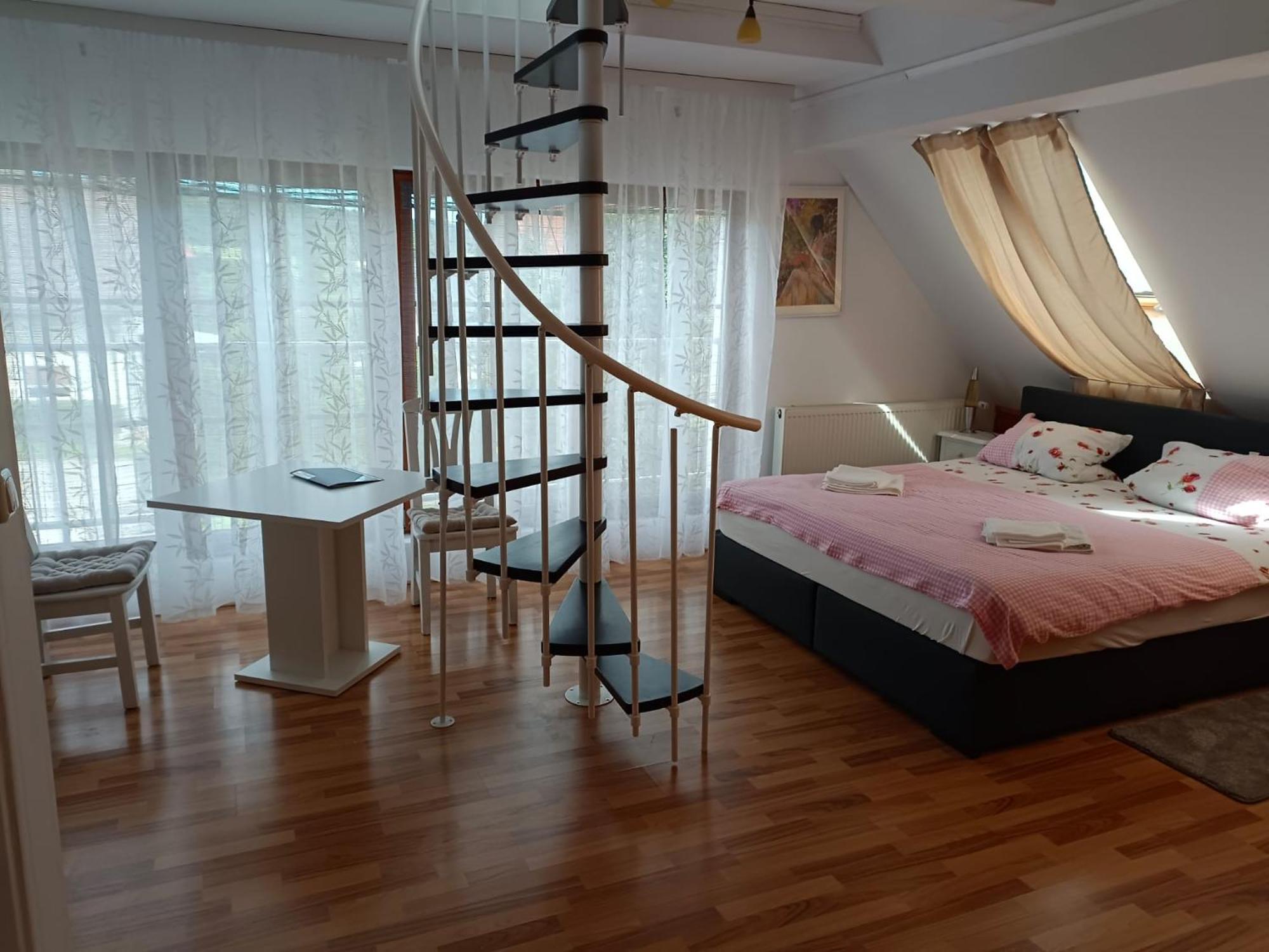 Pension Donaublick Grein 2 In Stifterstrasse19. Lägenhet Exteriör bild